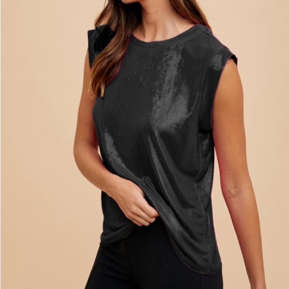 Kara coated Tee